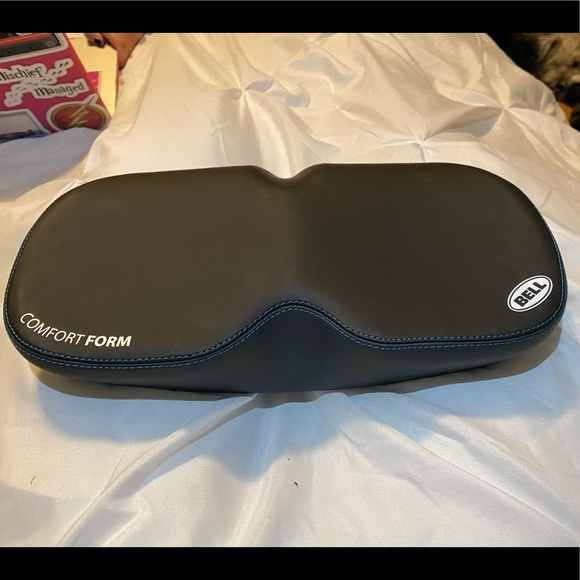 bell noseless bike seat